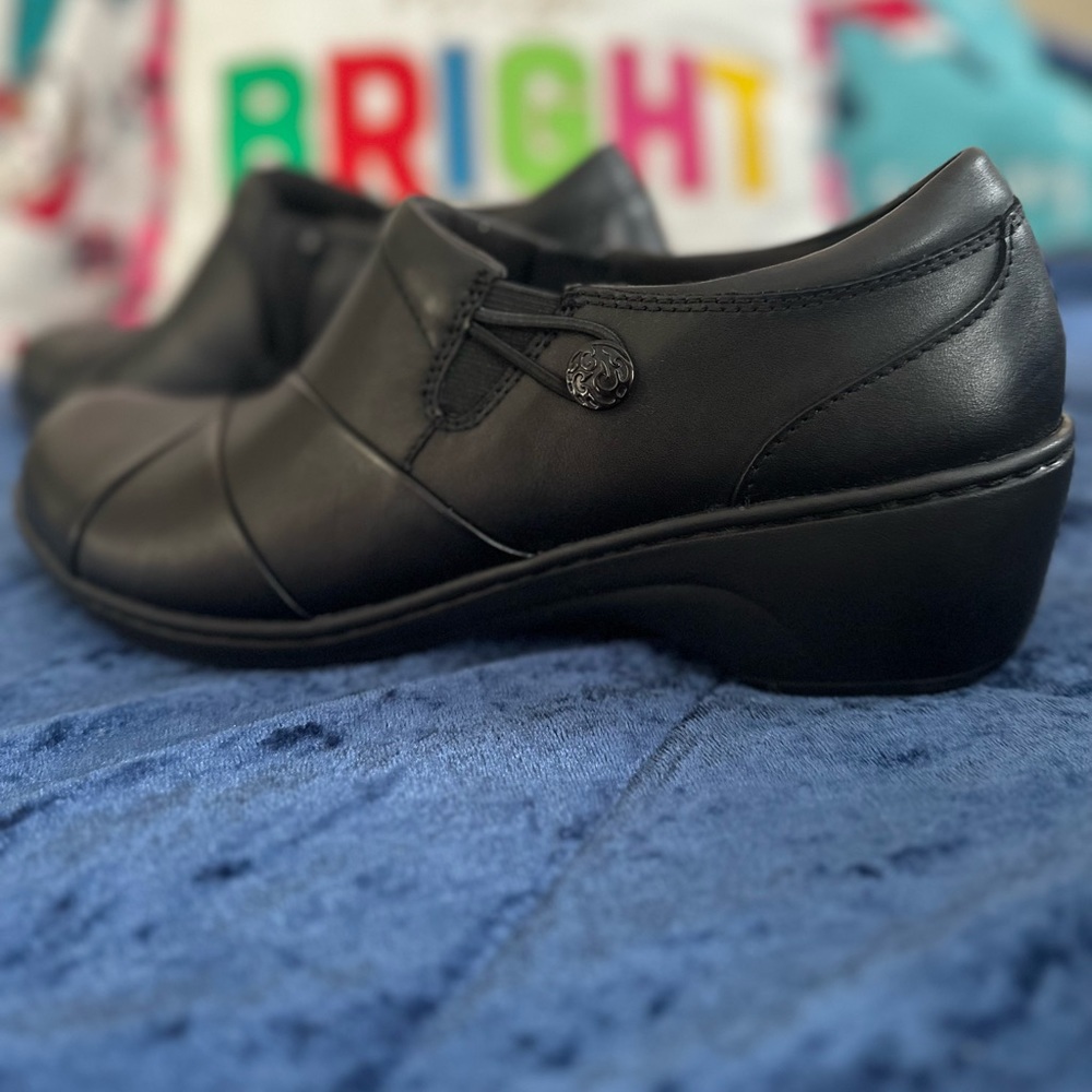 Clarks shoes, never worn.